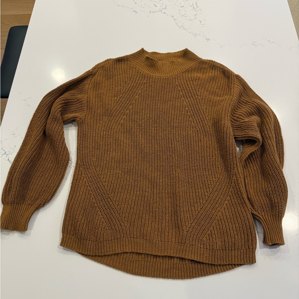 Old Navy Women's Sweater in Brown